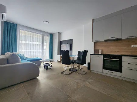 1-Zimmer-Wohnung 45 m² mit Terrasse und Stadt- & Meerblick — Bečići